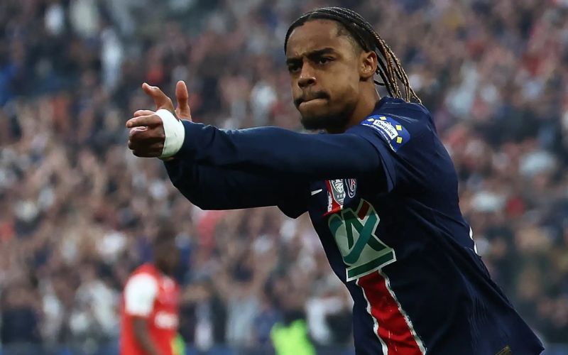 Bradley Barcola là nguồn cảm hứng của thế hệ trẻ tại Lyon và bóng đá nước nhà